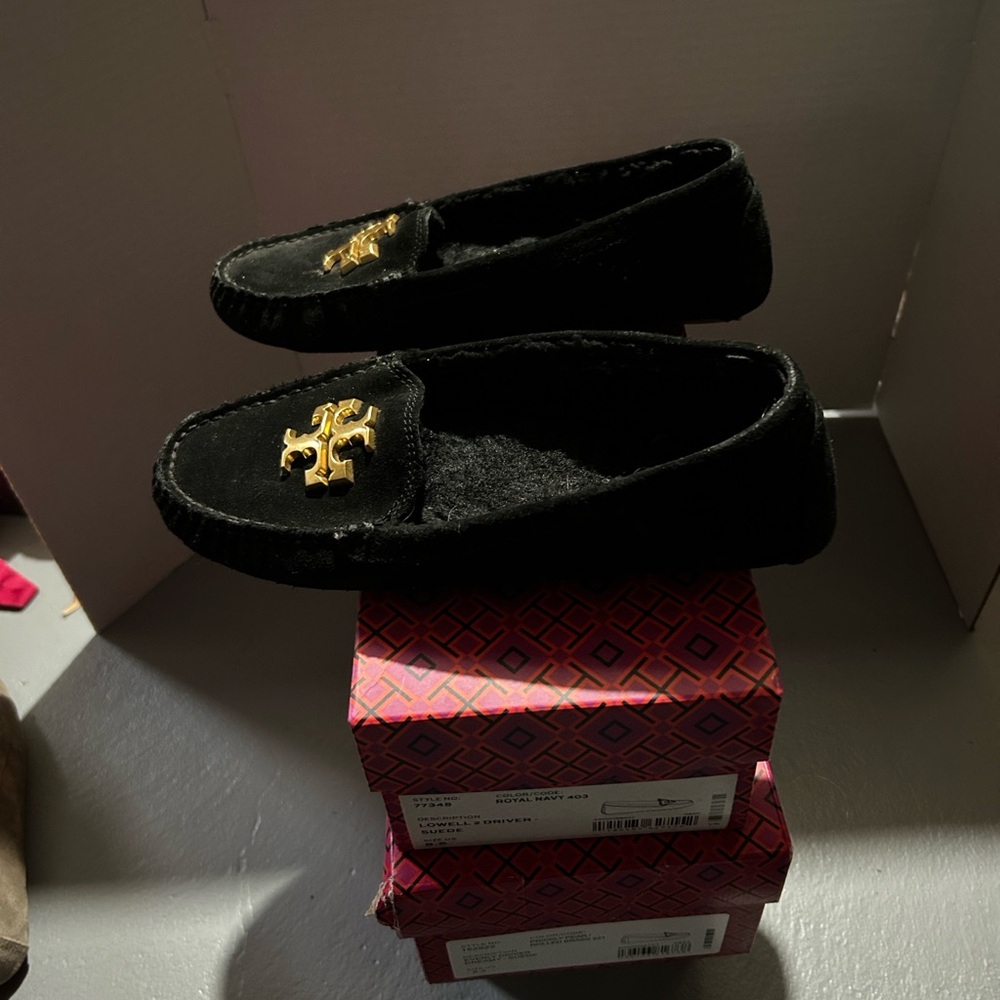 Tory Burch Lowell Driver 2 Loafers/Moccasins, Black Suede, Shearling Size 8.5 - Picture 5 of 8